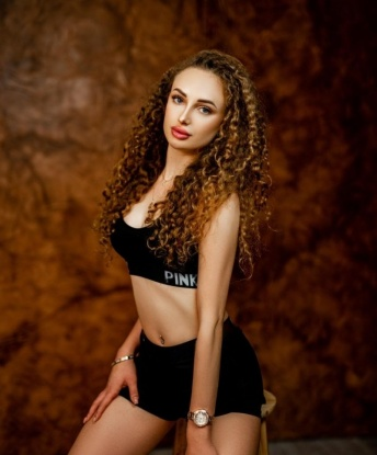 Юлия, 23 года, 1 размер груди